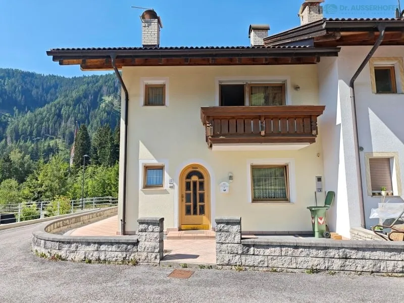 Gepflegtes Eckreihenhaus in ruhiger und sonniger Lage