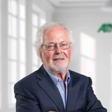 Dr. Karlheinz Ausserhofer